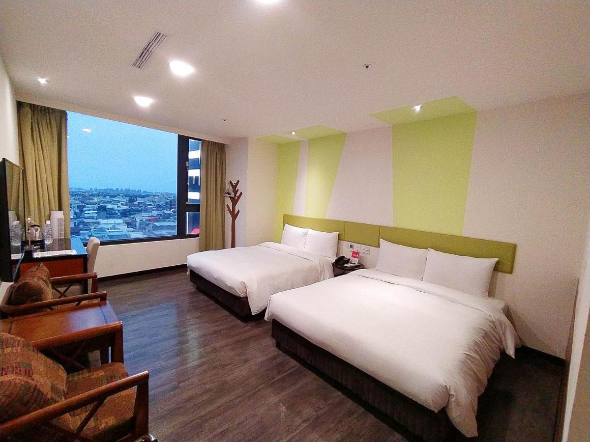 Hotel J Taoyuan Pingzhen Eksteriør bilde