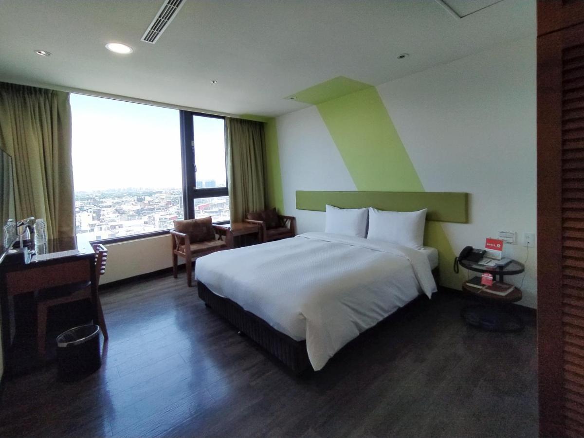 Hotel J Taoyuan Pingzhen Eksteriør bilde