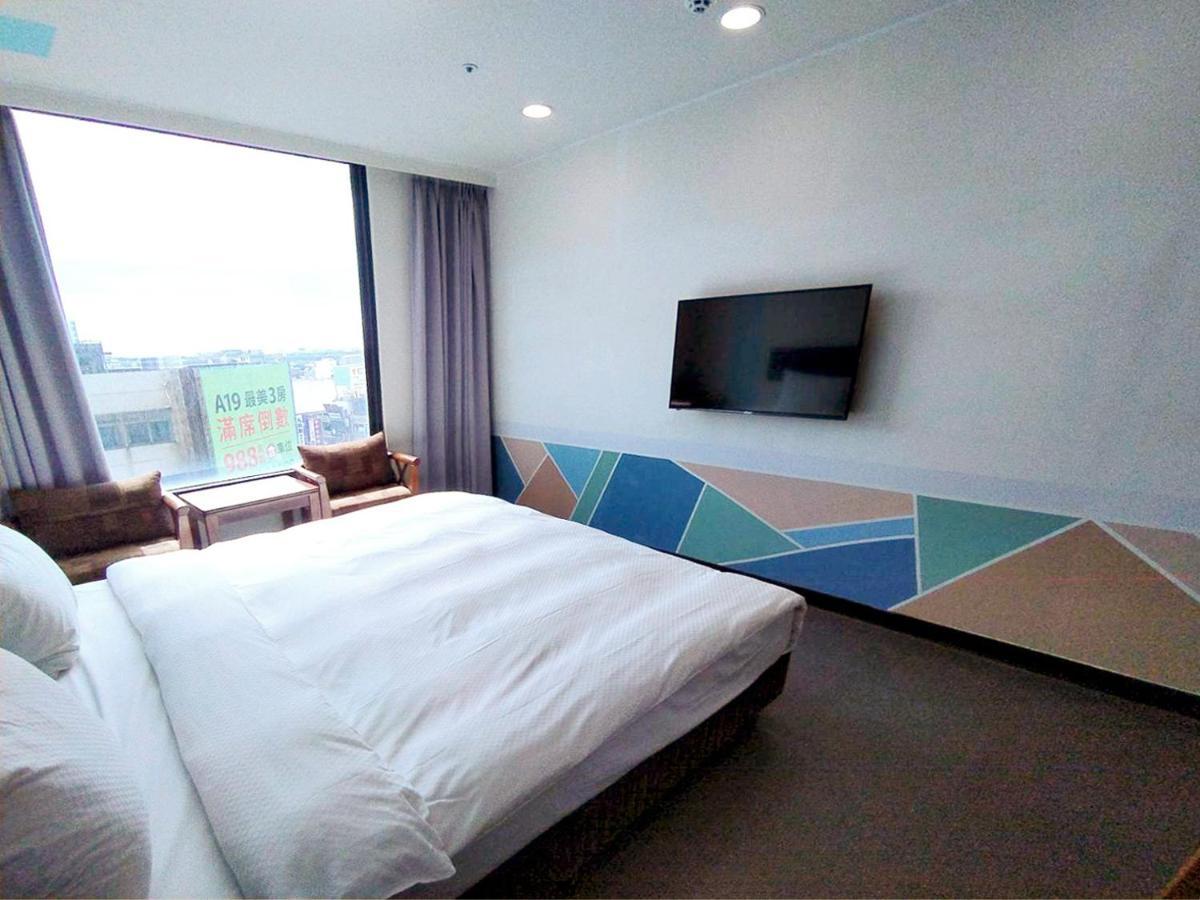 Hotel J Taoyuan Pingzhen Eksteriør bilde