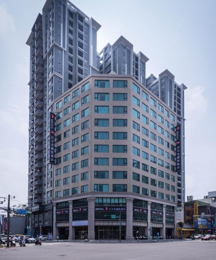 Hotel J Taoyuan Pingzhen Eksteriør bilde