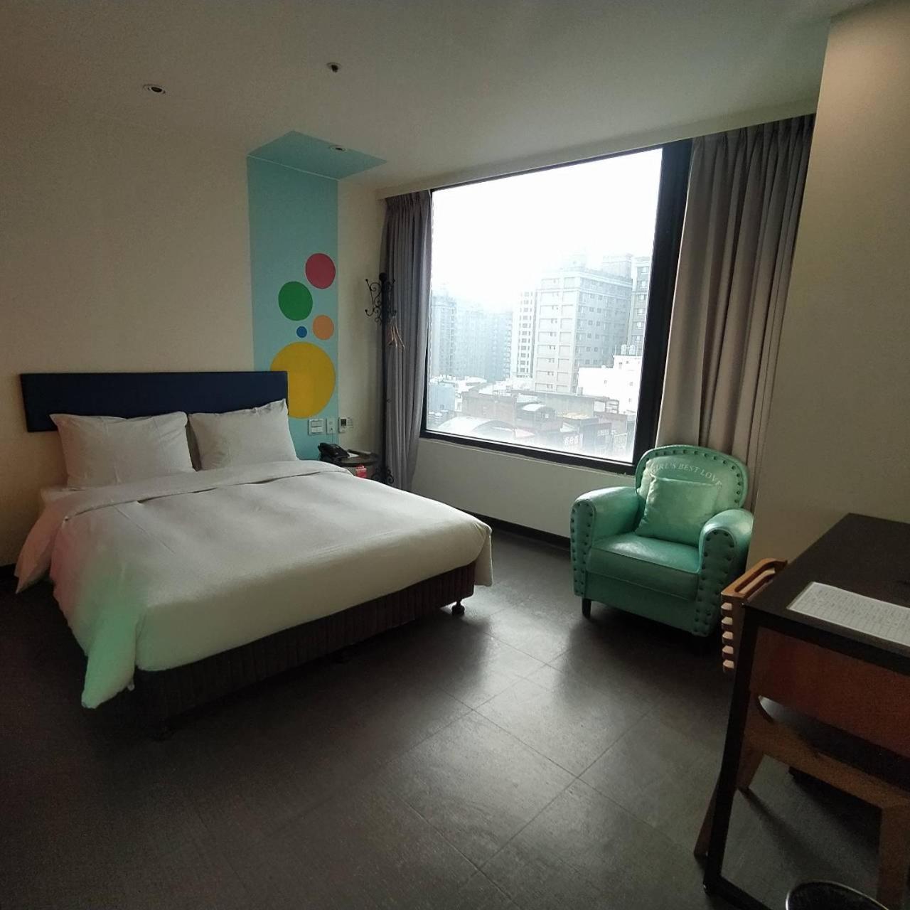 Hotel J Taoyuan Pingzhen Eksteriør bilde