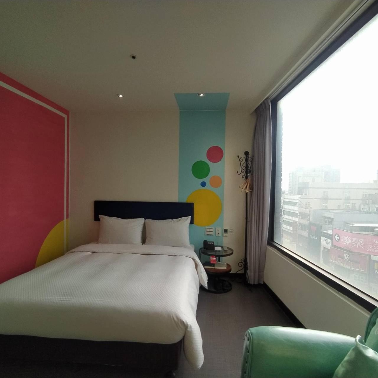 Hotel J Taoyuan Pingzhen Eksteriør bilde