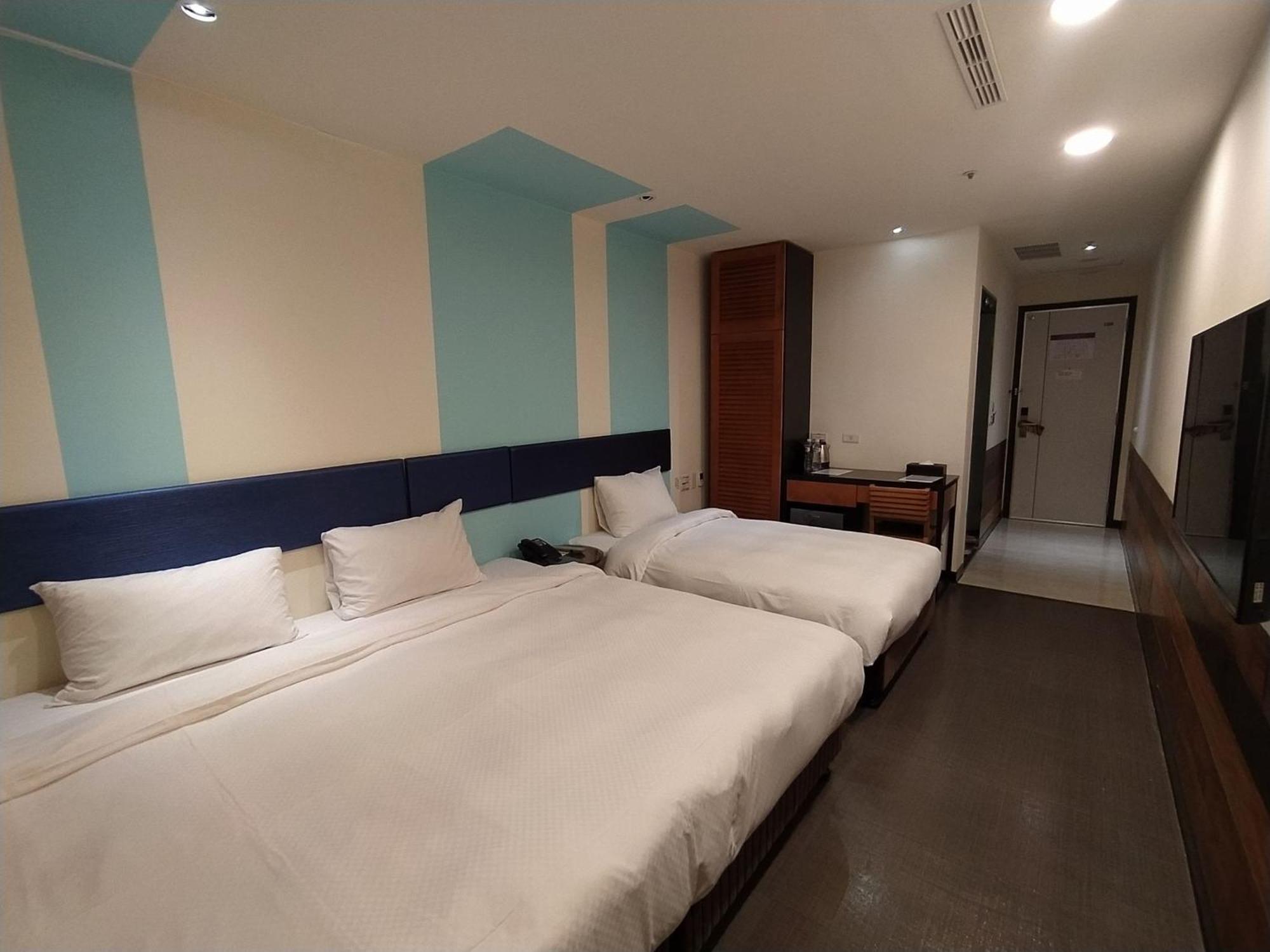 Hotel J Taoyuan Pingzhen Eksteriør bilde