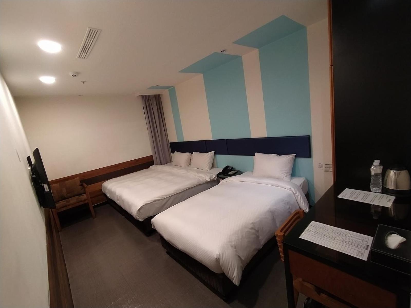 Hotel J Taoyuan Pingzhen Eksteriør bilde